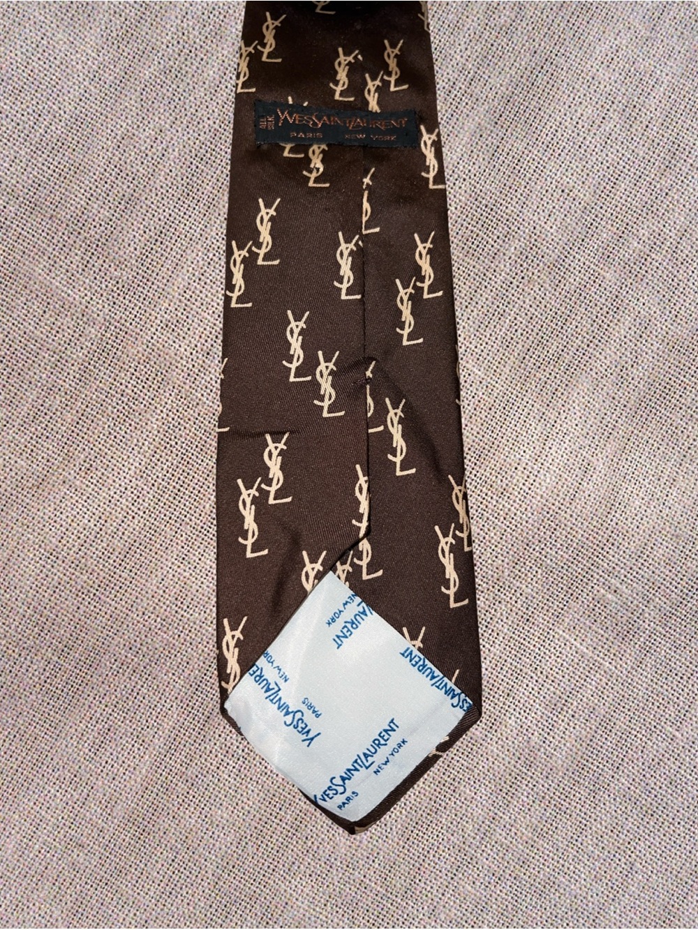 Yves Saint Laurent Men's Brown/Beige Woven Silk Logo Pattern Classic Necktie - Picture 3 of 5
